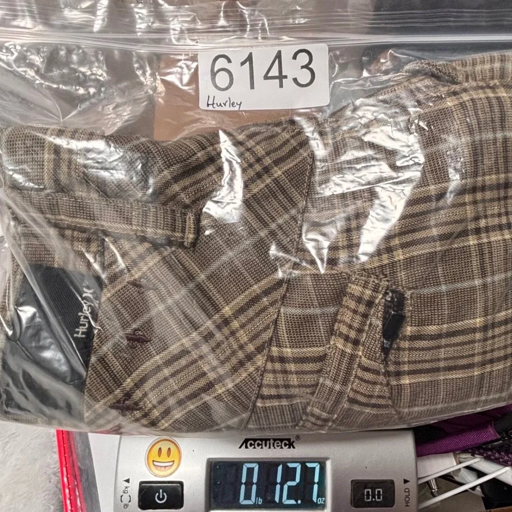 Y2K Hurley Plaid Shorts Men 38‎ Tannish Green Checkered Flat Front Casual Street